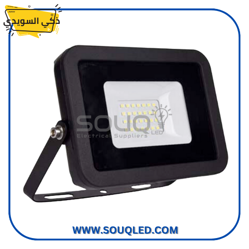 كاشف ليد 150 واط خارجي يُنتَج بواسطة ماركة ذكي السويدي، يُضاء بلون أبيض نهاري ساطع، وهو مقاوم للماء.