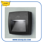 مصباح حائط فوماجالي لورينزا 150 (عدسة واحدة) باللون الأسود 3 وات، يستخدم للإضاءة الخارجية بمتانة عالية وقابلية لضبط لون الإضاءة.