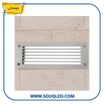 مصباح فوماجالي ليتي 300 GL غاطس (كشاف خطوة مستطيل كبير) باللون الرمادي، يستخدم للإضاءة الخارجية بمتانة عالية IP66 ويدعم لمبة E27.