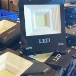 كشاف واجهه 50 وات ماركة جرين برايت ضمان سنة