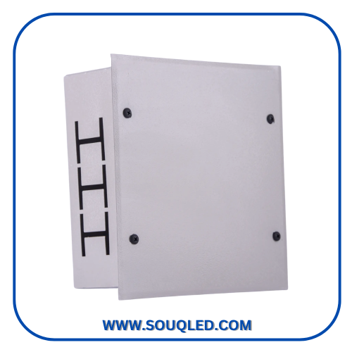 بواط تجميع كهرباء معدن (صاج) مقاس 30*30 سم غطاء مسمار ماركة ريما Rima، ألوان رمادي وبيج فاتح، صناعة مصرية عالية الجودة لعام 2026.