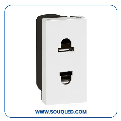 لقمة بريزة كهرباء عادية 16 أمبير ماركة ليجراند Legrand Standard Socket Module.