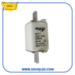 فيوز كهربائي ماركة سيلفيا بقيمة 250 أمبير، يستخدم لحماية الدوائر الكهربائية من التيار الزائد والقصور.