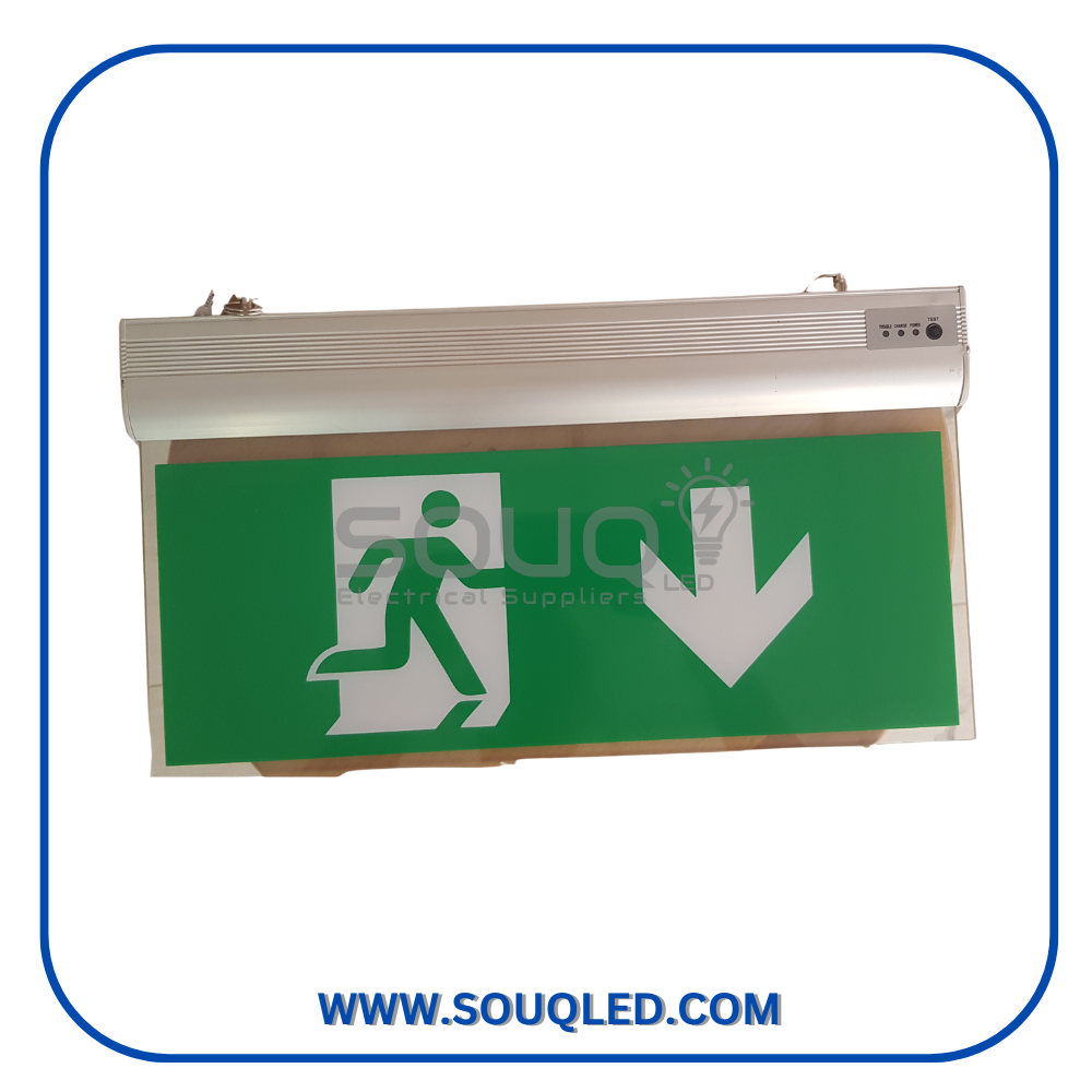 كشاف هروب EXIT SIGN صيني 3 وات اتجاه لأسفل كشاف مخرج طوارئ ليد EXIT SIGN صيني بقدرة 3 وات مع سهم اتجاه لأسفل وبطارية داخلية للعمل أثناء انقطاع الكهرباء وتأمين المشروعات، لعام 2026.