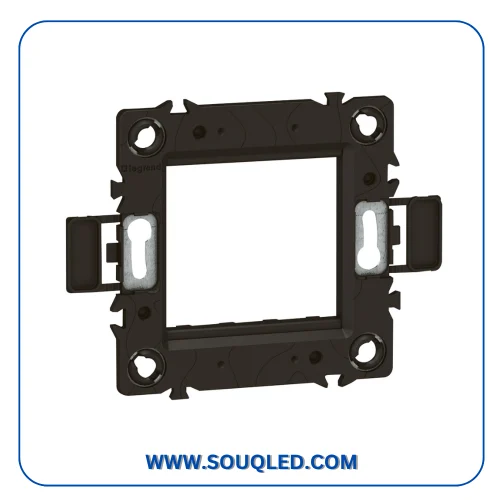 شاسيه تثبيت ٧*٧ سم للعلب الماجيك المربعة ماركة ليجراند Legrand Support Frame.